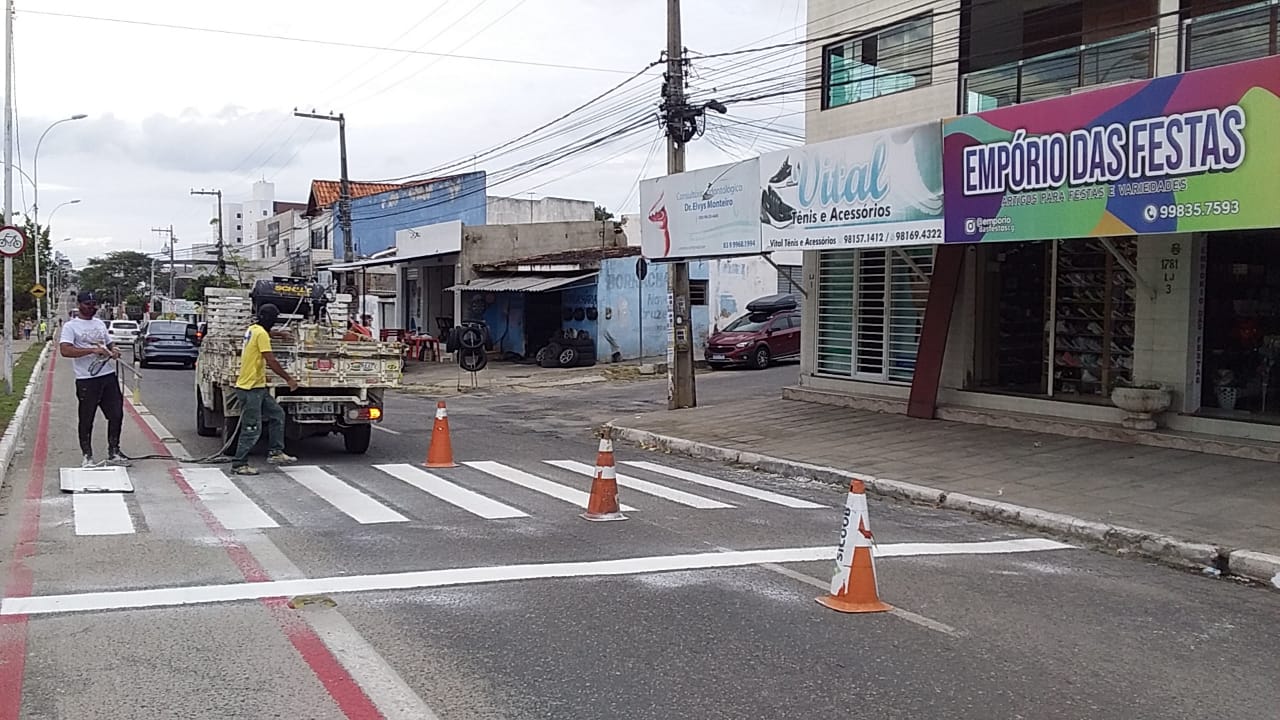 Equipes da STTP prosseguem com ações de manutenção de sinalização viária em bairros e área central de Campina