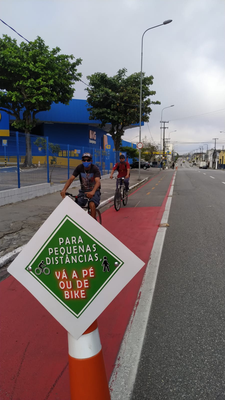 Ações educativas em ciclofaixas marcam o Dia Mundial sem Carro em Campina Grande.